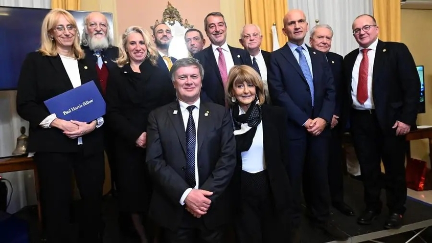 A Fulvio De Nigris il Paul Harris Fellow