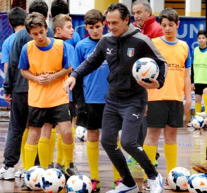 editoriale aprile ADDIO ALLE ARMI G