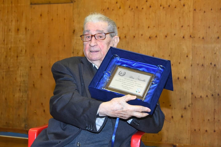 Il saluto a Don Novello Pederzini fondatore della Pol.San Mamolo 1