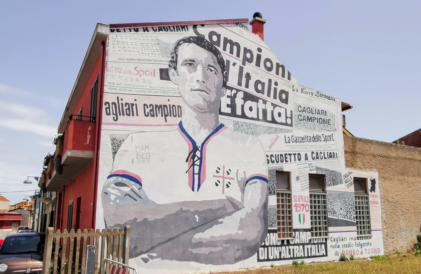 Un minuto di silenzio in ricordo di Gigi Riva 2